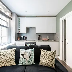 Beautiful Apartment, 5min Walk To Brighton
