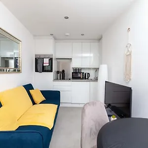 The Nest - Centre - Double And Sofa Bed Brighton