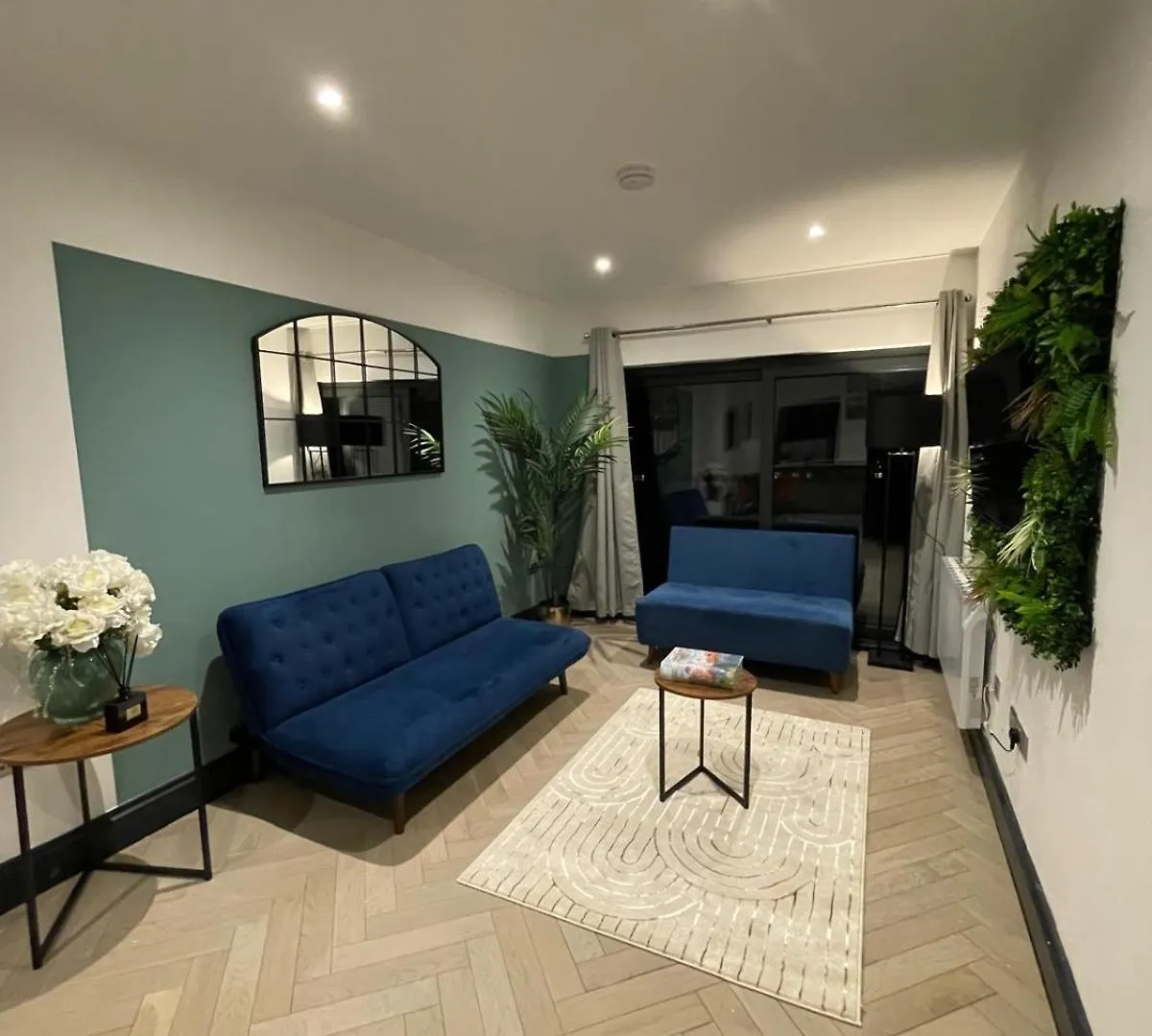 Seaview West Terrace - Central - Contractors Brighton Apartment